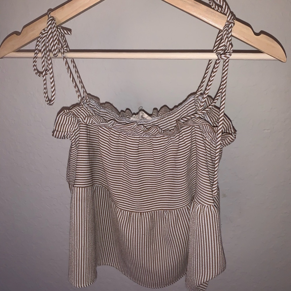 Shoulder tie tank top